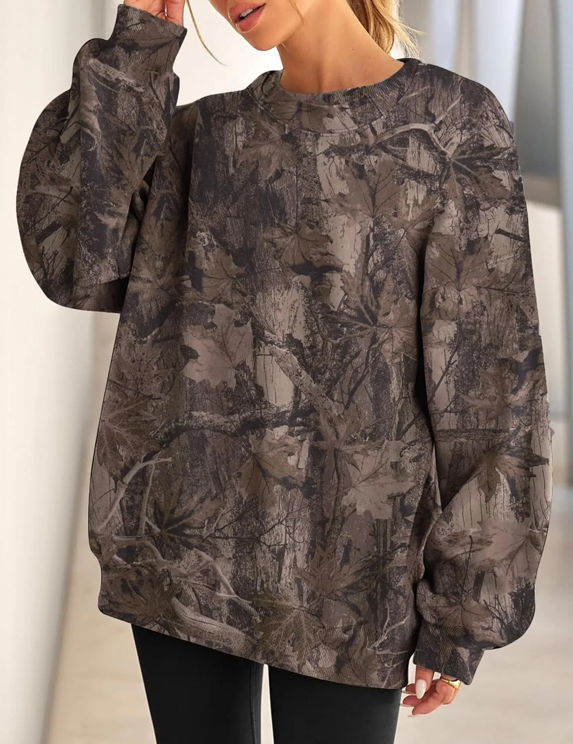 Camo Sweatshirt for Women Mens Oversized Fleece Camouflage Maple Leaf Crewnecks Pullover Tops Hunting Hoodies