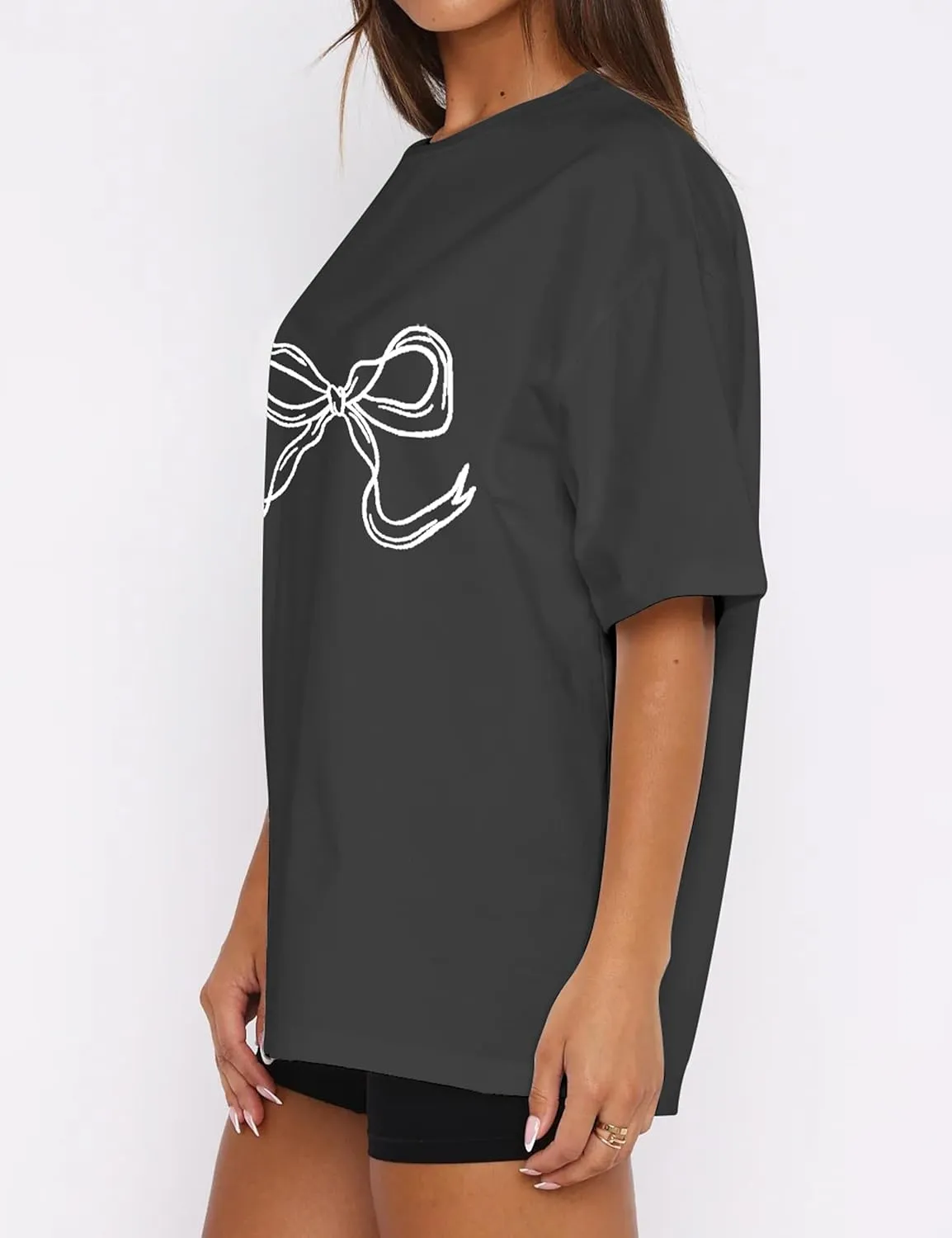MISSACTIVER Women’s Oversized Bow Graphic T-Shirt Drop Shoulder Short Sleeve Graphics Tee Shirt Casual Outfit Going Out Top