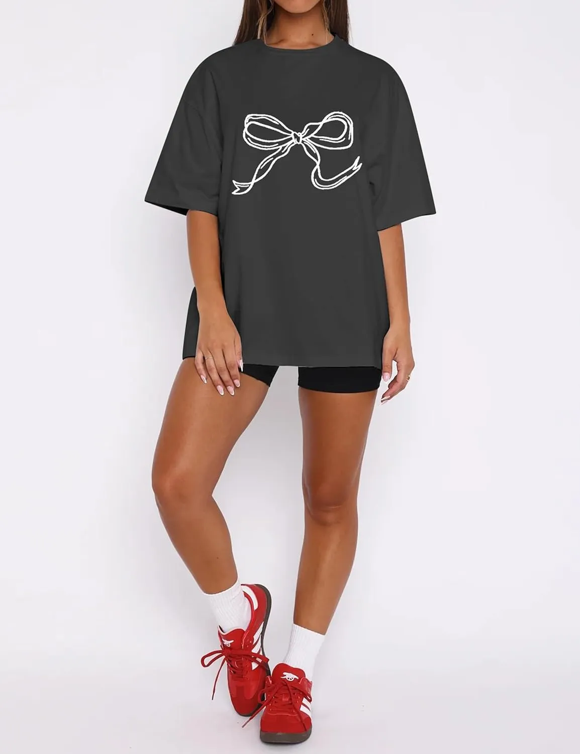 MISSACTIVER Women’s Oversized Bow Graphic T-Shirt Drop Shoulder Short Sleeve Graphics Tee Shirt Casual Outfit Going Out Top
