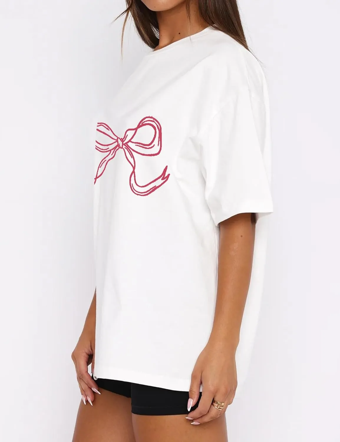 MISSACTIVER Womens Oversized Bow Graphic T-Shirt Drop Shoulder Short Sleeve Graphics Tee Shirt Casual Outfit Going Out Top