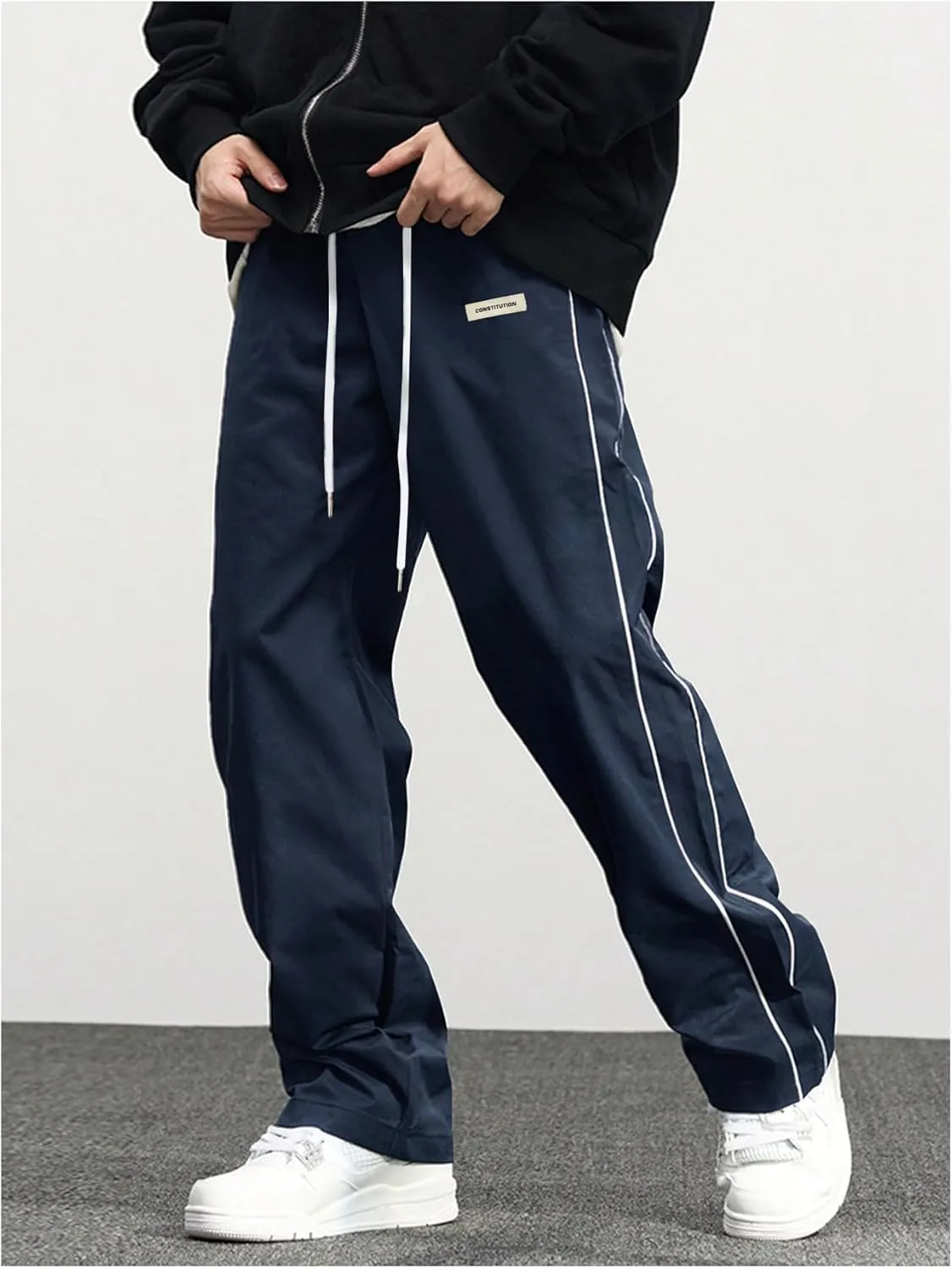 OYOANGLE Men's Letter Patched Drawstring Waisted Cargo Pants Seam Side Loose Fit Sports Joggers