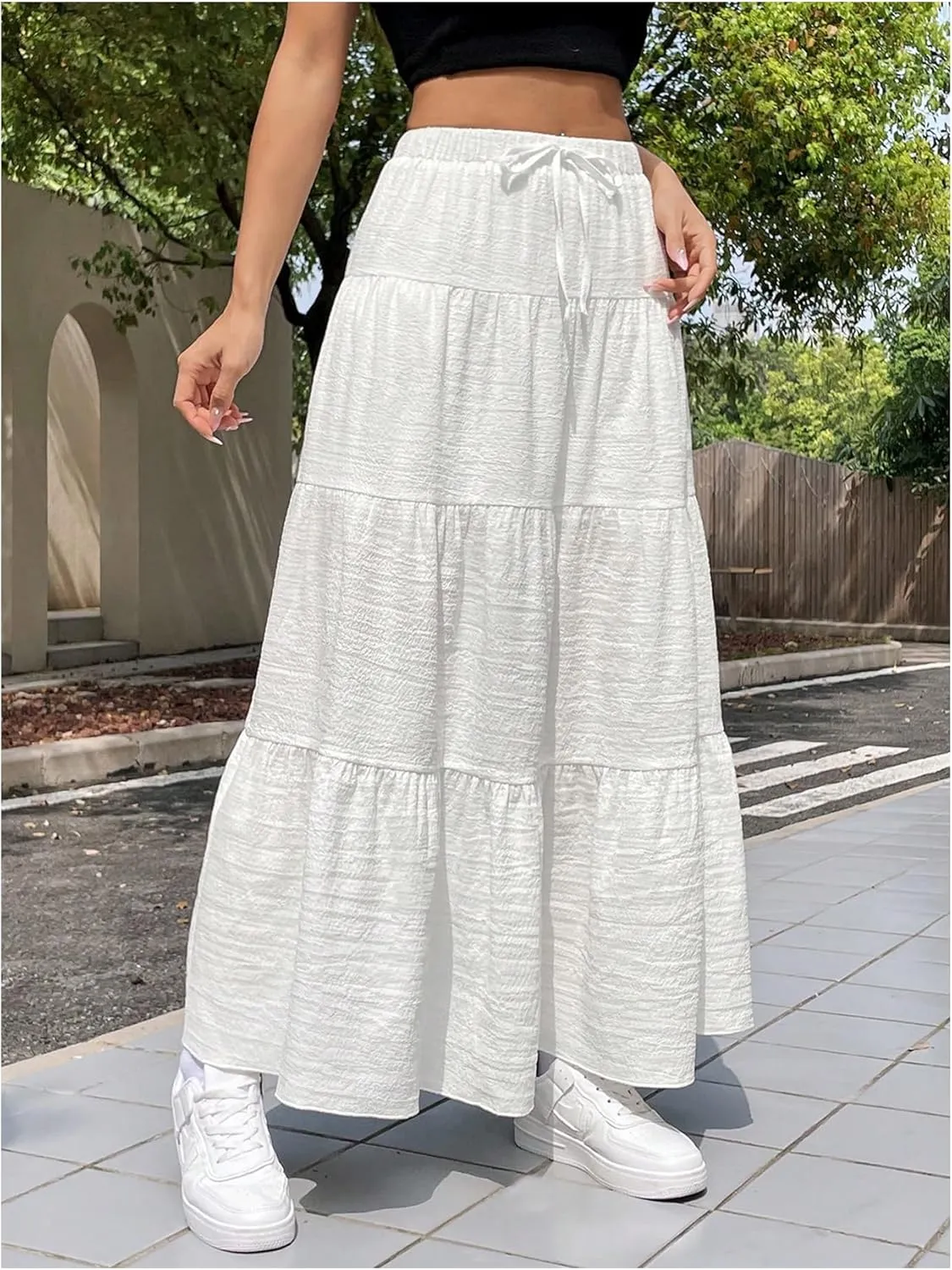 WDIRARA Women's Tiered Layer Ruffle Hem Maxi Skirts Low Waist Woven Casual Flowy A Line Skirt