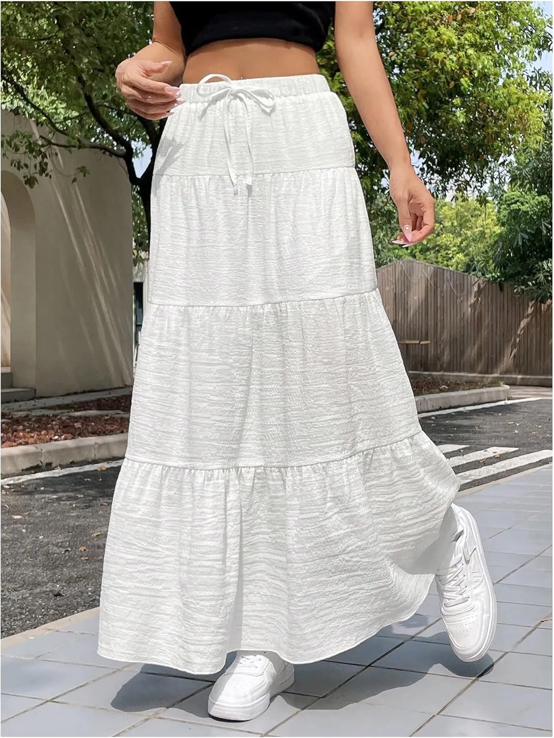WDIRARA Women's Tiered Layer Ruffle Hem Maxi Skirts Low Waist Woven Casual Flowy A Line Skirt
