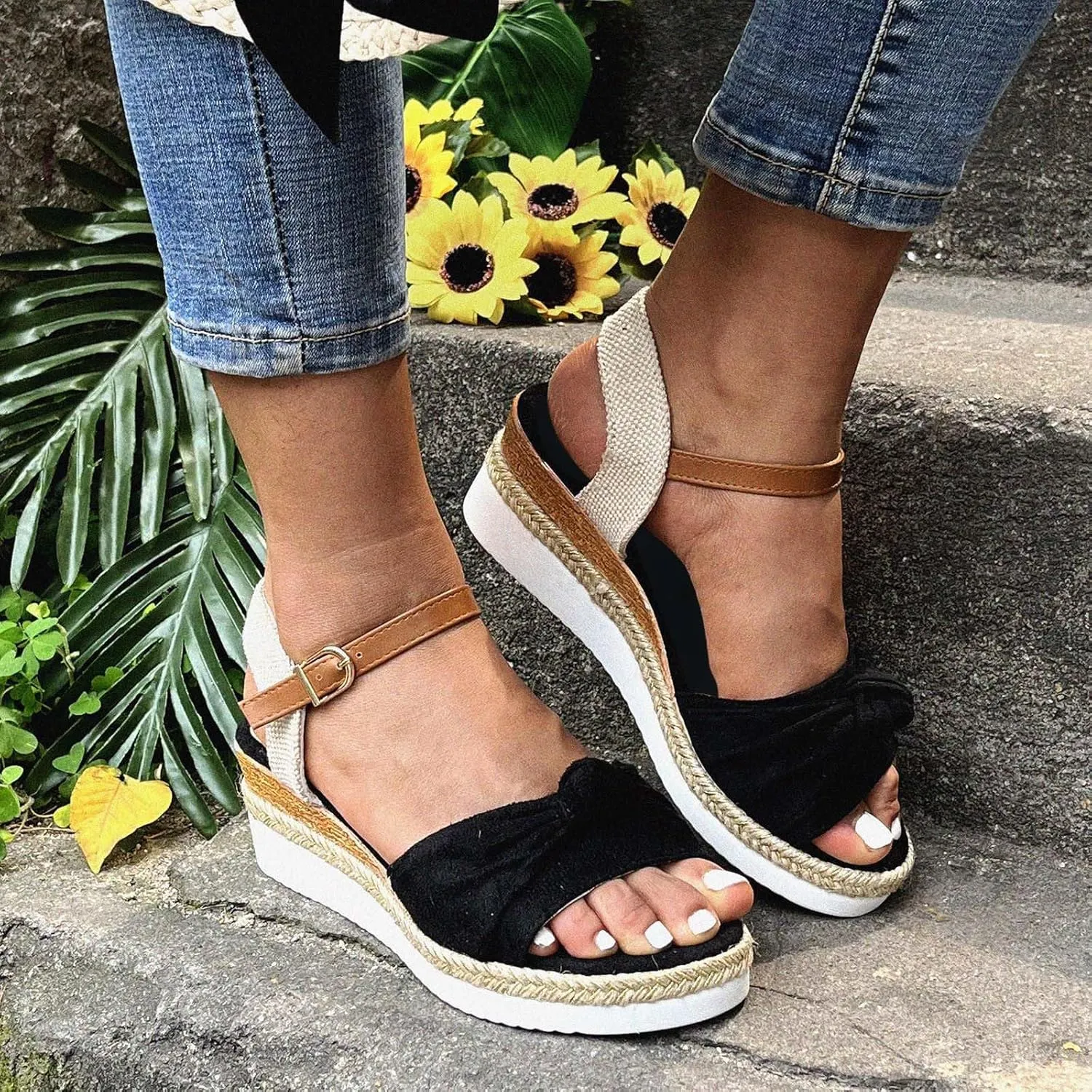 Women's Beach Flip Flop Women Sandals Comfortable Beach Walking Thong Cushion Sandals Slip on Indoor Outdoor